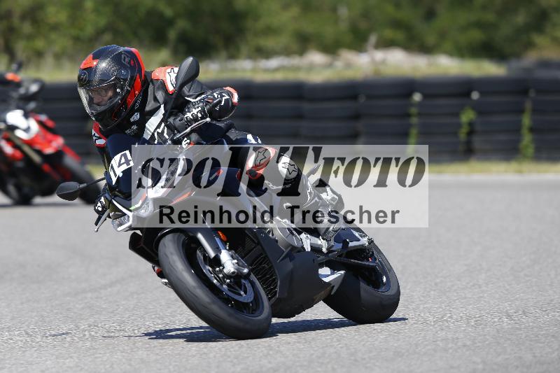 Archiv-2025/48 25.08.2025 Cornu Master School ADR/blau-bleu/14